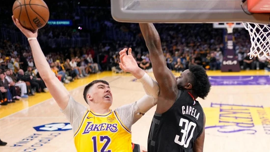 Clint Capela und die Houston Rockets kassieren gegen die Los Angeles Lakers eine Niederlage Clint Capela und die Houston Rockets kassieren gegen die Los Angeles Lakers eine Niederlage