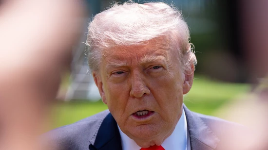 US-Präsident Donald Trump spricht mit Journalisten in Washington. Foto: Alex Brandon/AP/dpa US-Präsident Donald Trump spricht mit Journalisten in Washington. Foto: Alex Brandon/AP/dpa
