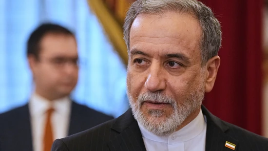 Der iranische Außenminister Abbas Araghtschi nimmt an den Gesprächen mit dem russischen Präsidenten Putin teil. Foto: Dmitri Lovetsky/Pool AP/AP/dpa Der iranische Außenminister Abbas Araghtschi nimmt an den Gesprächen mit dem russischen Präsidenten Putin teil. Foto: Dmitri Lovetsky/Pool AP/AP/dpa