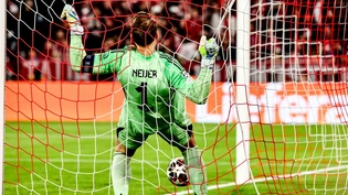 Im Rückspiel gibt Bayerns Goalie Manuel Neuer bei den ersten beiden Gegentreffern eine unglückliche Figur ab. Am Ende setzt sich der deutsche Rekordmeister gegen Real Madrid dennoch durch Im Rückspiel gibt Bayerns Goalie Manuel Neuer bei den ersten beiden Gegentreffern eine unglückliche Figur ab. Am Ende setzt sich der deutsche Rekordmeister gegen Real Madrid dennoch durch