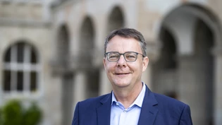 Michael Schaepman, Rektor der Universität Zürich, hat sich im Interview mit der "NZZ" gegen eine Erhöhung der Semesterbeiträge ausgesprochen. (Archivbild) Michael Schaepman, Rektor der Universität Zürich, hat sich im Interview mit der "NZZ" gegen eine Erhöhung der Semesterbeiträge ausgesprochen. (Archivbild)