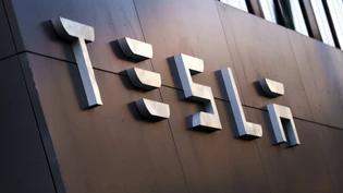 Laut Elon Musk liegt die Zukunft von Tesla in Robotern und selbstfahrenden Robotaxis. Aktuell lebt die Firma jedoch vom Autoverkauf. Und dieses Geschäft lief zuletzt wieder besser. (Archivbild) Laut Elon Musk liegt die Zukunft von Tesla in Robotern und selbstfahrenden Robotaxis. Aktuell lebt die Firma jedoch vom Autoverkauf. Und dieses Geschäft lief zuletzt wieder besser. (Archivbild)